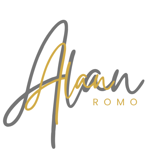 Firma de Alan Romo